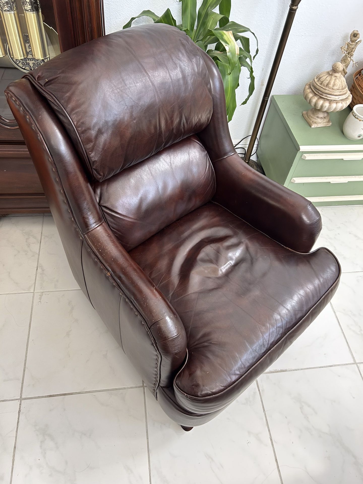 Sofa King Comfortable Brown Genuine Leather Chair For Sale! Free Local Delivery 🚚