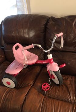 Pink Radio flyers toddler tricycle