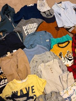 Boys clothing Zara H&M Carters Size 4T-5 Great condition. Total 40 pieces