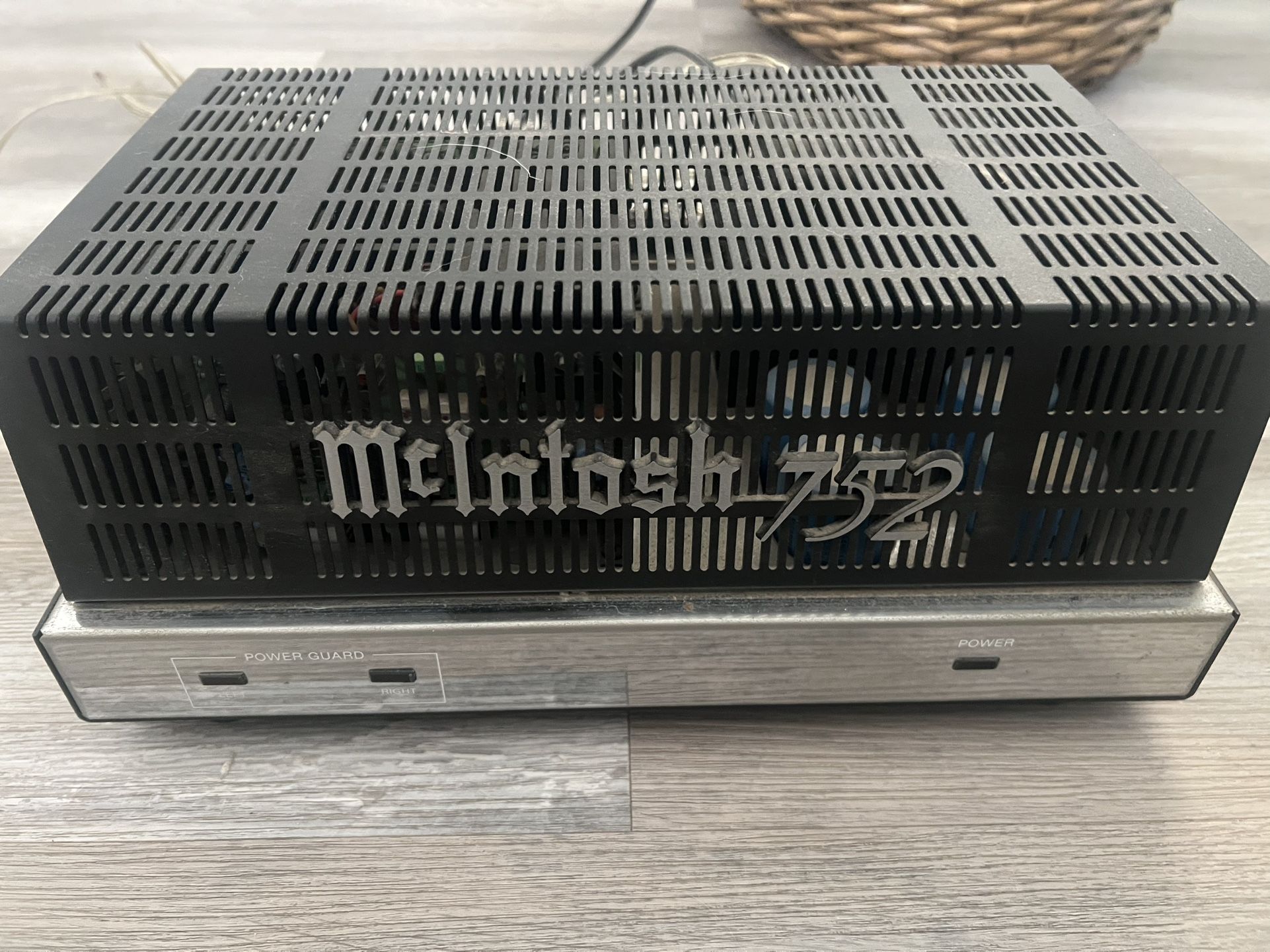 McIntosh 752 Amplifier Vintage Works Great