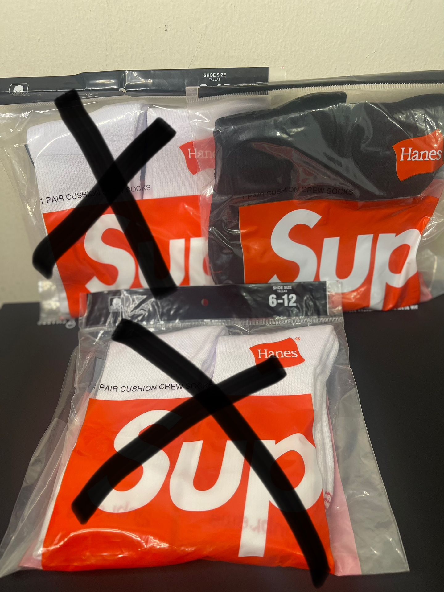 Supreme Hanes Crew Socks 