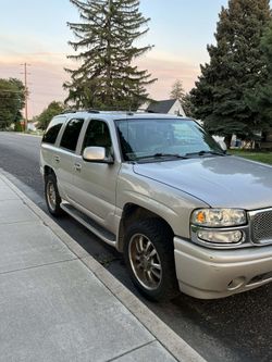 2004 GMC Yukon Denali