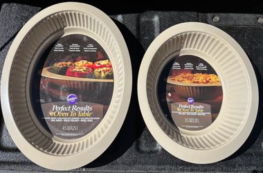 Wilton Perfect Results Oven to Table Oval Bakers Non-Stick