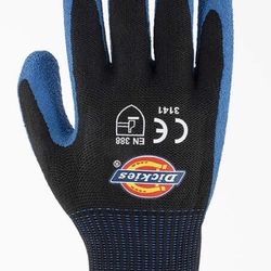 Dickies men’s work gloves.