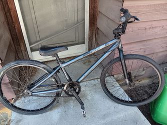 Mirraco 24inch bmx stunt bike works good needs rear tube