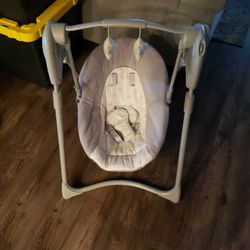 Graco Baby Swing