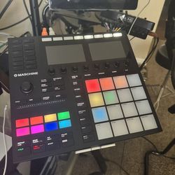 Native Instruments Maschine MK3 w All Expansions