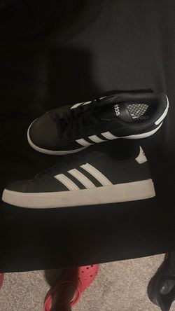 Adidas shoes size 10