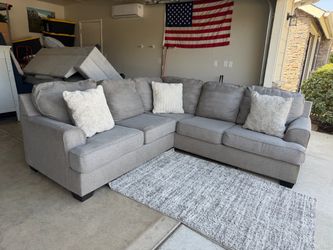 Gray Fabric Sectional Sofa with Accent Pillows