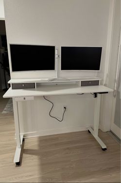 White Standing desk