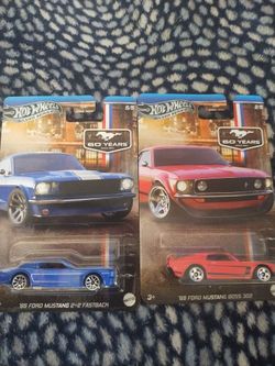 1:64  2 Hot Wheels 69 Mustang Boss 305 + Mustang 2+2fastback