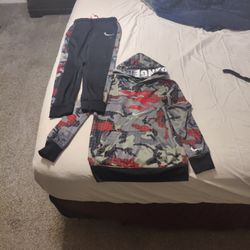 Nike Elite Russell Hoodie And Pants Outfit