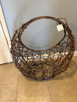 Hobby Lobby’s Twig & Vine Brown Jumbo 23”x11”