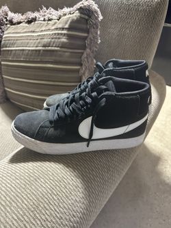 Black Nike SB blazers