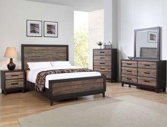 5 pc. Wooden w Black Trim Bedroom Set