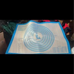 Silicone baking mat
