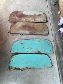 1(contact info removed) Chevrolet fender skirts