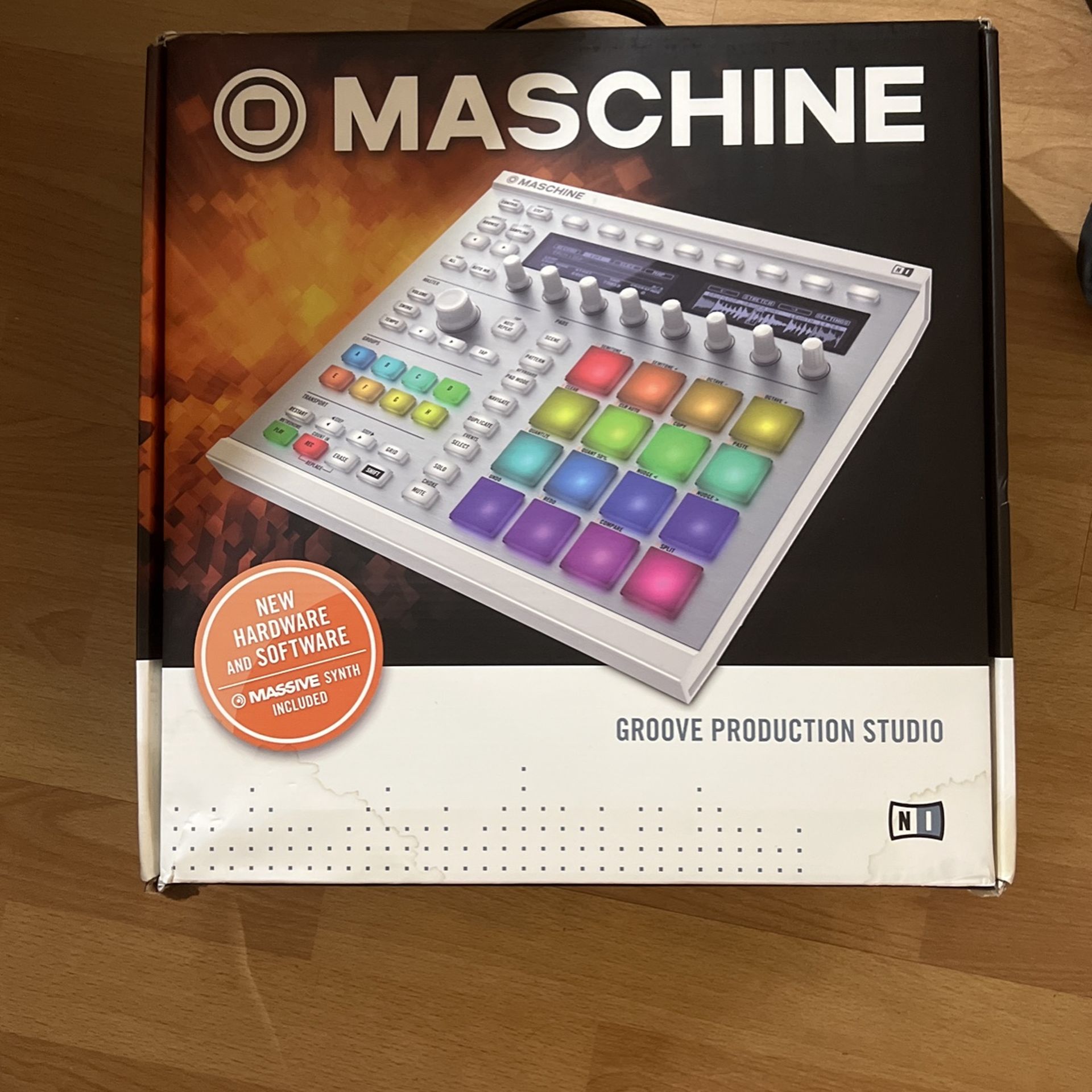 Native Instruments Maschine MK2 Groove Production Studio, White