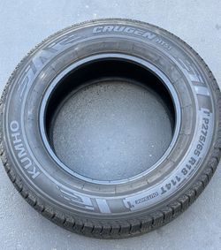 18” Kumho Crugen tire 275/65/18 Toyota Tundra single one