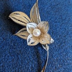 Vintage Sterling Silver and Pearl Filigree Flower Brooch