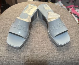 Flip flops