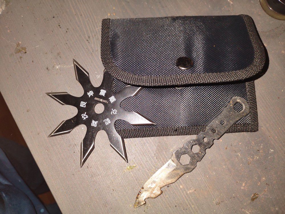 Japanese Style Throwing Star And Throwing Knife