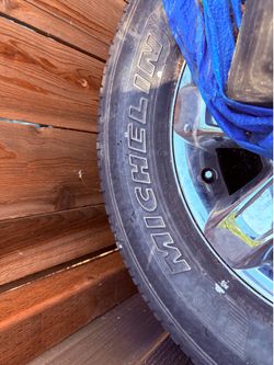 Tires 275 65R18