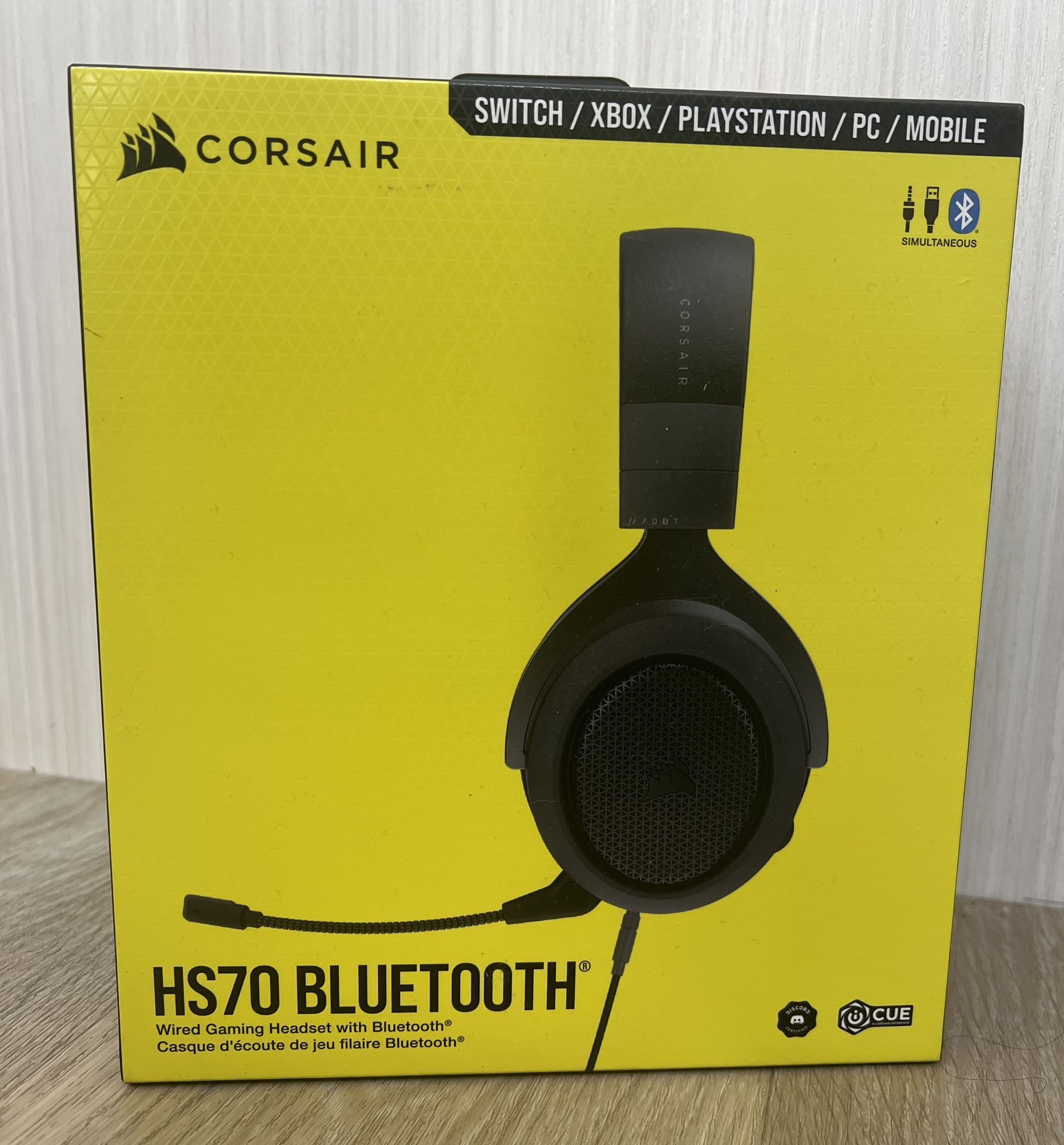 Corsair HS70 bluetooth gaming headphones new unopened