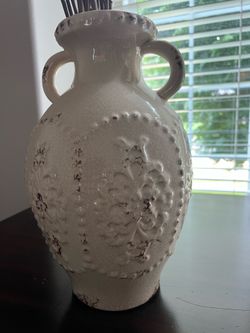 Ceramic vase