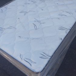 Queen Mattress And Boxspring 