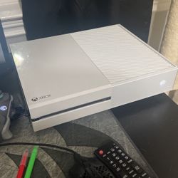 Xbox One S 1tb Come With Elite Controller And Wires