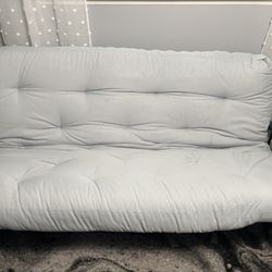 Futon couch/bed