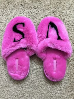 Slippers (size Large)