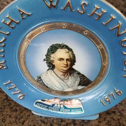 Decorative Liquor holder Martha Washington 1976 best offer