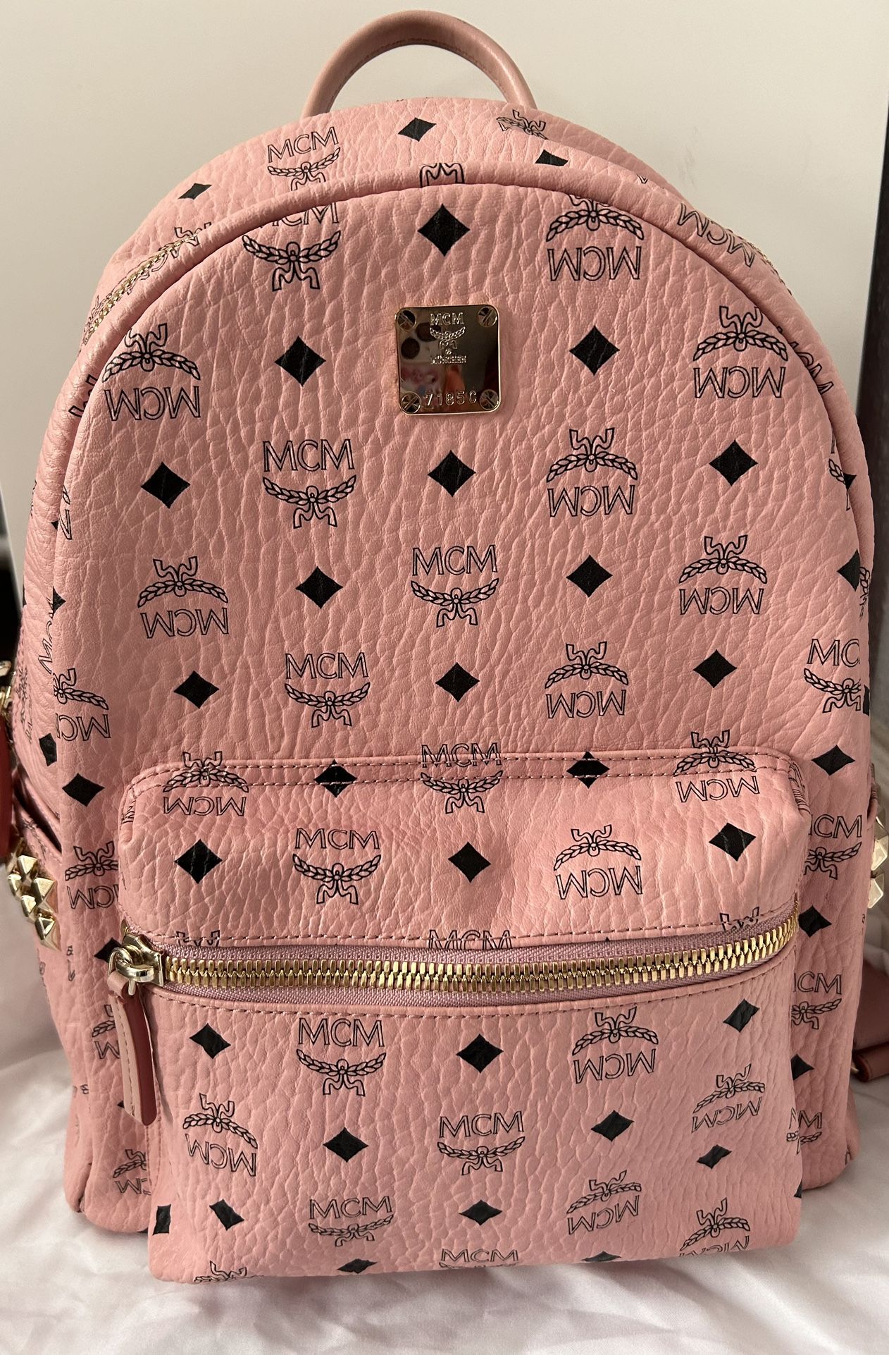 MCM Medium Stark Viseto Backpack Pink