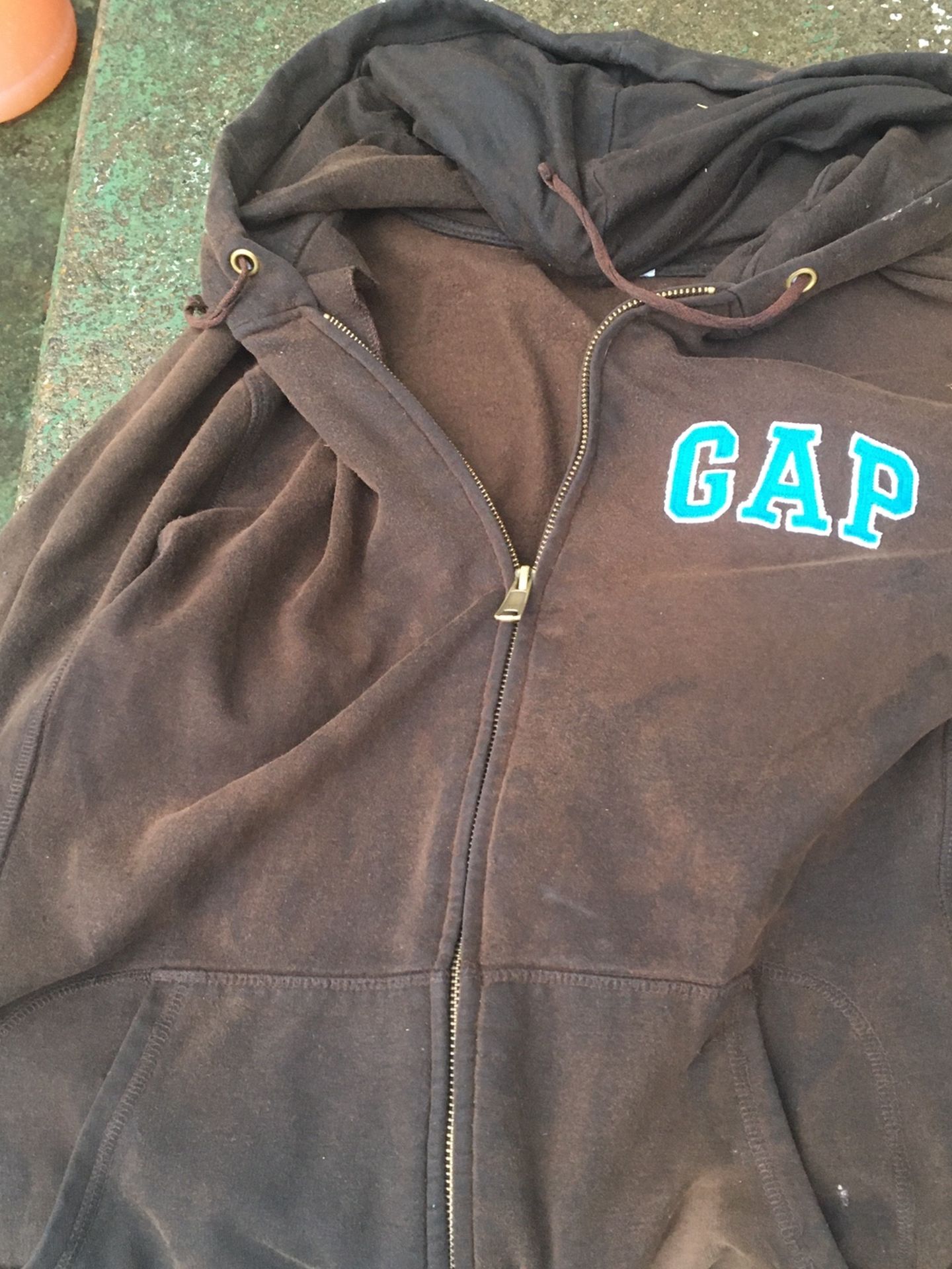 Gap Sweatshirt