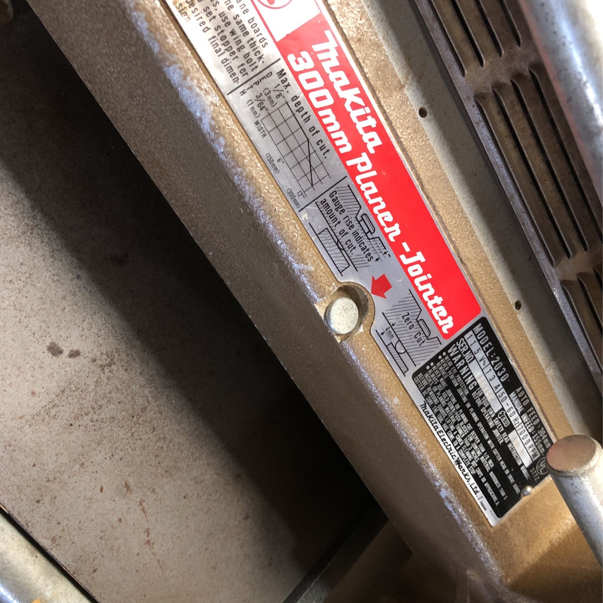 Makita 300mm online planer jointer