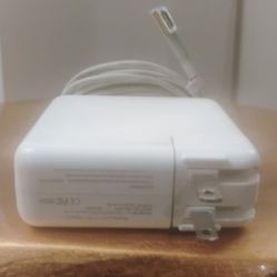 MacBook Pro Charger