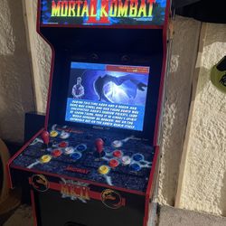Mortal Kombat Arcade Game 