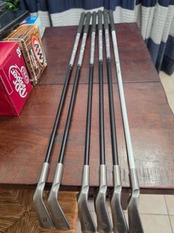 Ping G25 BlueDot Irons Graphite Shafts