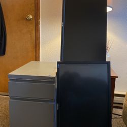 In Good Condition I Have Three Monitors Two Samsung And Asus Monitor And Five File Cabinets 