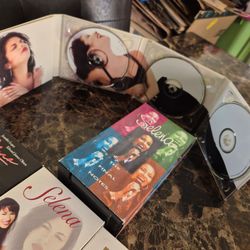 : Vintage Selena Quintanilla Media Lot - 4 VHS Tapes & Multi-Disc CD Box Set