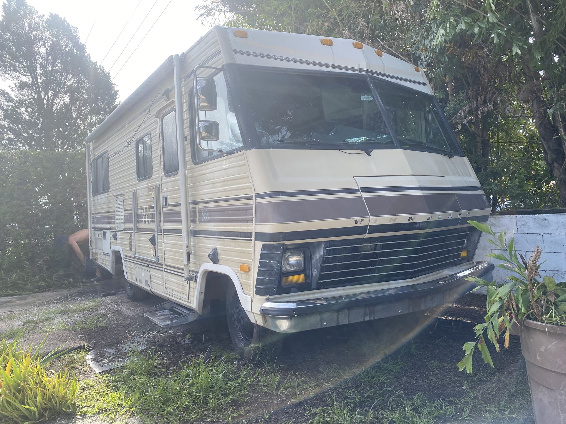 1984 Winnebago Chieftain