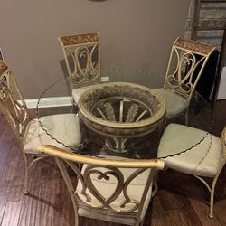 Kitchen/Dining set