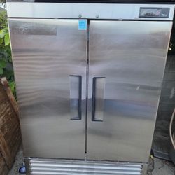 Turbo Air Tsf-49 Sd Two Section Reach In Freezer