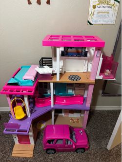 Barbie Dream House & Car