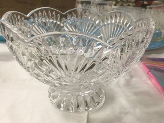 Leaded glass serving bowl