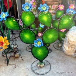 New Painted Green Metal "Agaves"  4 sizes/ 4 Prices Delivery Available  Large  Approx. 3ft.      $130.00 Medium  Approx. 2ft.5"   $110.00 Small  Appro