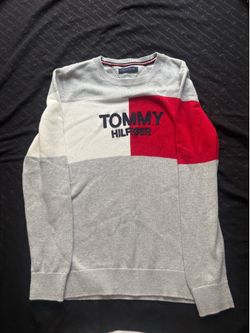 Boys Tommy Hilfiger crew neck SIZE: 8/10