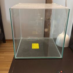 Aqueon 6 Gallon Fish Tank